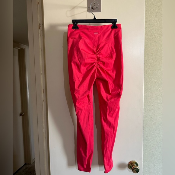 Wicked Weasel “Booty Active” Legging - Picture 2 of 4